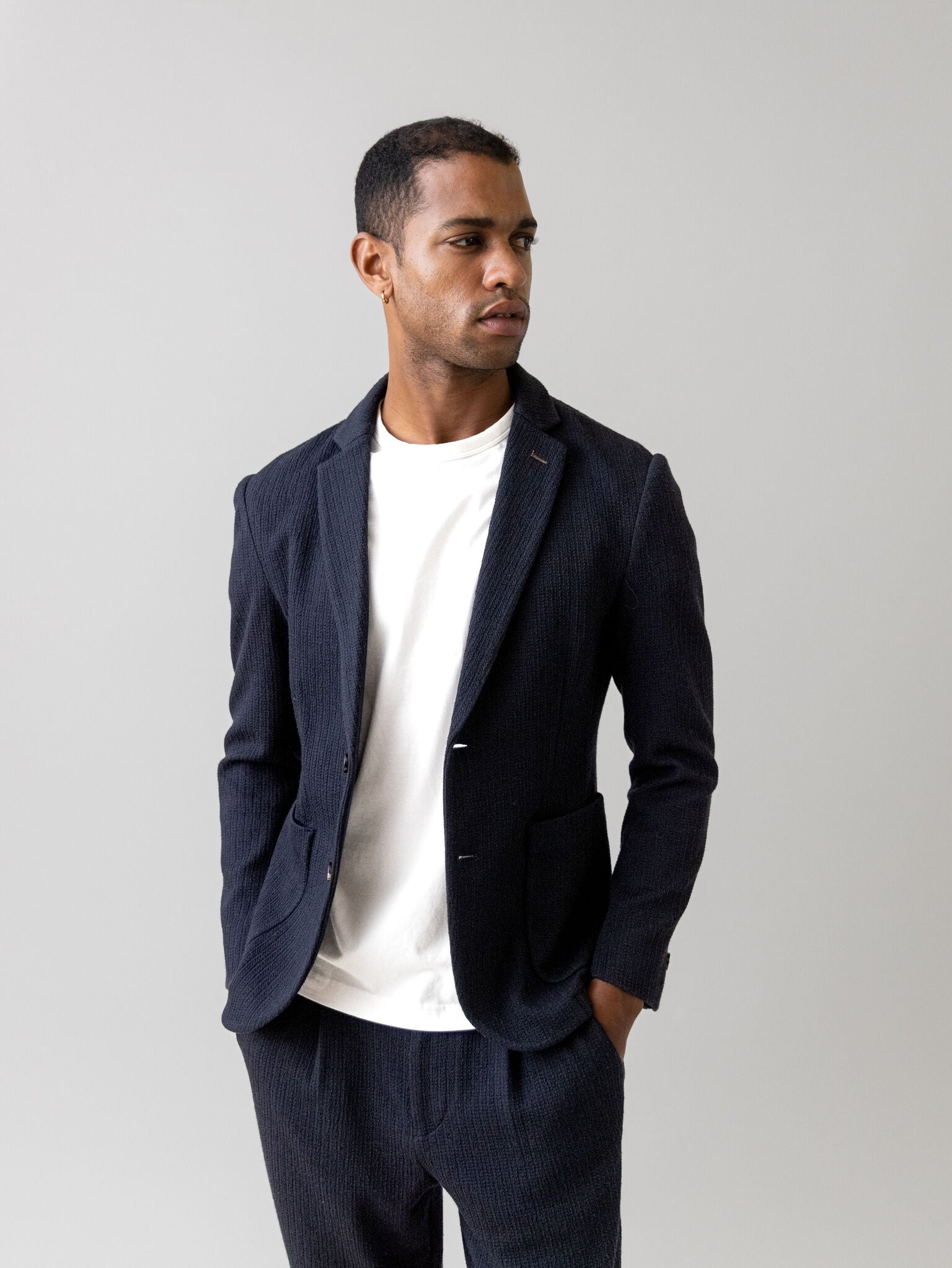 Modelshot / Navy / Detail